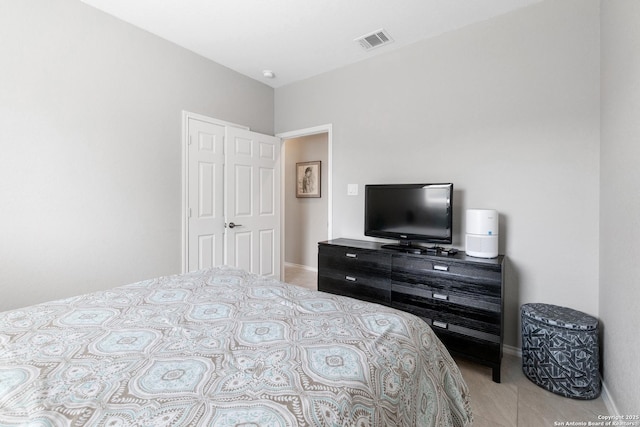 422 42nd, San Antonio, TX 78237 - bedroom with baseboards