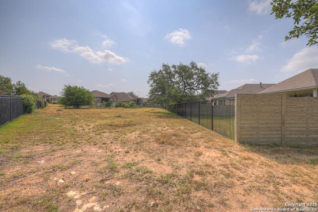 562 Orchard Way, New Braunfels, TX 78132 - view of yard featuring a residential view