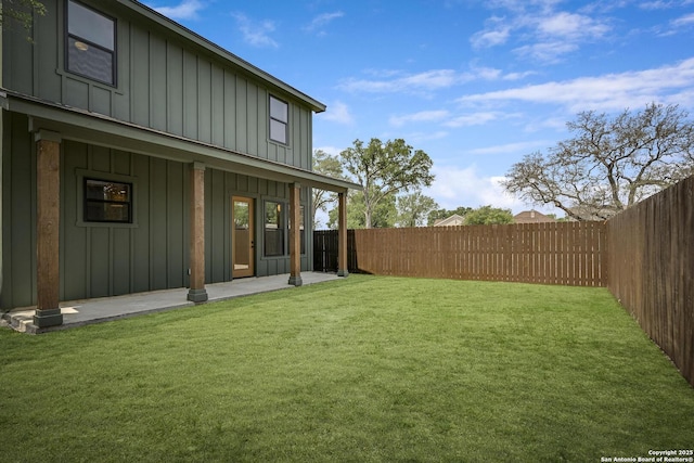 1947 W French Pl, San Antonio, TX 78201 - view of yard