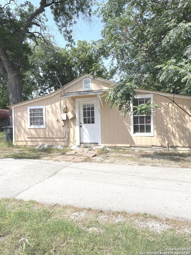 837 Denver, New Braunfels, TX 78130 - view of front facade
