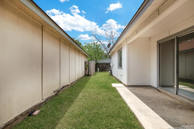 7311 Lansbury Dr, San Antonio, TX 78250 - view of yard with a patio area