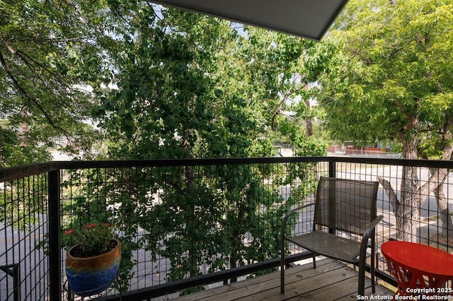 430 Burleson, San Antonio, TX 78202 - view of balcony