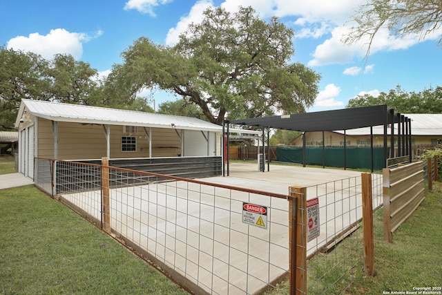102 Southgate, Pleasanton, TX 78064 - view of stable