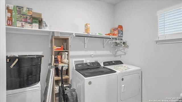 229 Colebrook Way, Cibolo, TX 78108 - laundry area with washer and dryer