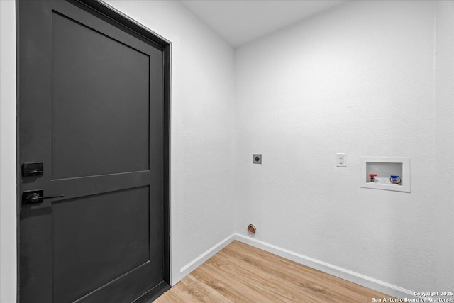 268 Cordova Loop, Seguin, TX 78155 - washroom with light wood finished floors, baseboards, washer hookup, and hookup for an electric dryer