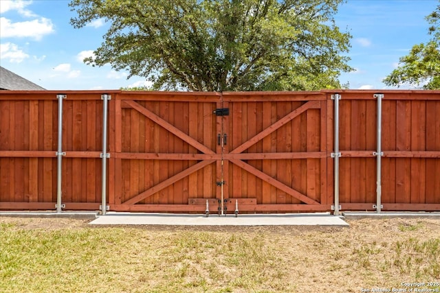 268 Cordova Loop, Seguin, TX 78155 - view of gate
