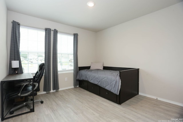 1206 Kiskadee Way, San Antonio, TX 78245 - bedroom featuring wood finished floors, baseboards, a desk, and recessed lighting
