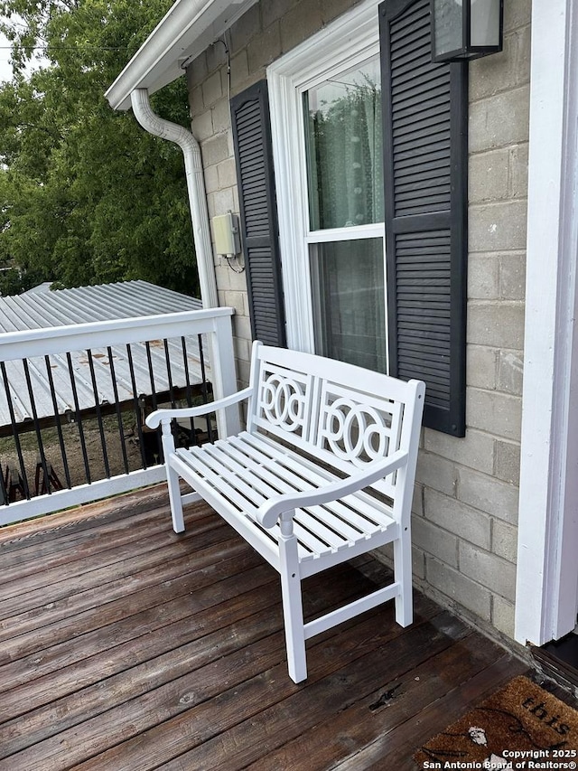 2007 S Presa, San Antonio, TX 78210 - view of wooden deck