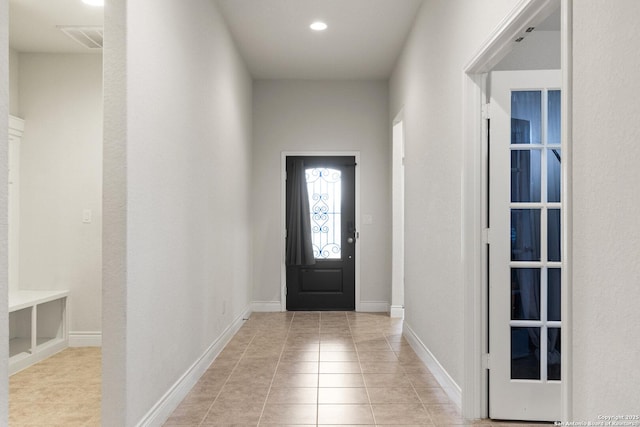122 Braeburn, Boerne, TX 78015 - entrance foyer with light tile patterned floors and baseboards