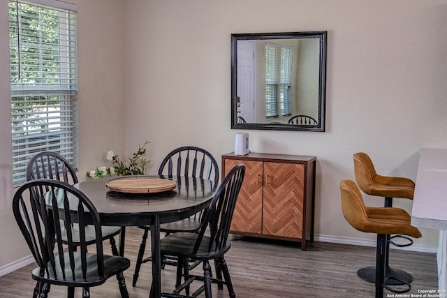 5922 Autumn Palms, San Antonio, TX 78242 - dining room with wood finished floors and baseboards