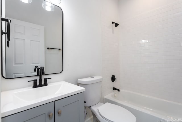 155 Vine St, San Antonio, TX 78210 - bathroom with toilet, vanity, and bathtub / shower combination