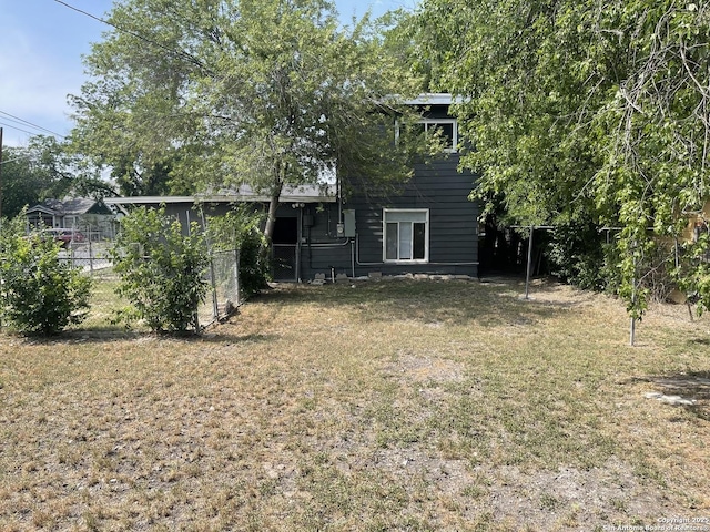 1538 Thorain, San Antonio, TX 78201 - view of yard