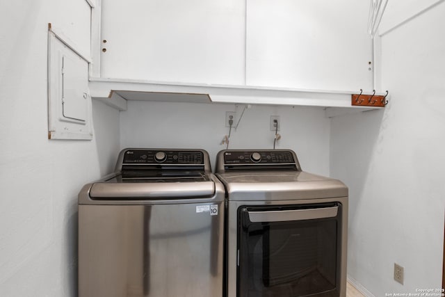2150 W Summit Ave, San Antonio, TX 78201 - washroom with separate washer and dryer