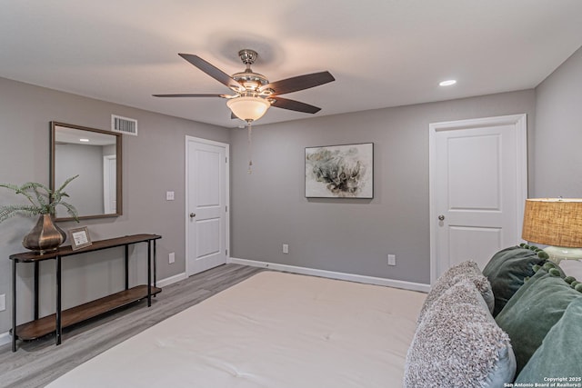 4935 Bartmer Ave, San Antonio, TX 78228 - bedroom featuring wood finished floors, recessed lighting, and a ceiling fan