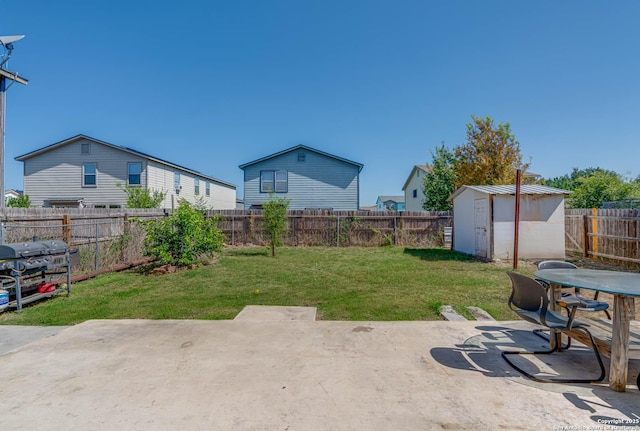 5439 Kensington Run, San Antonio, TX 78228 - view of yard with a patio area