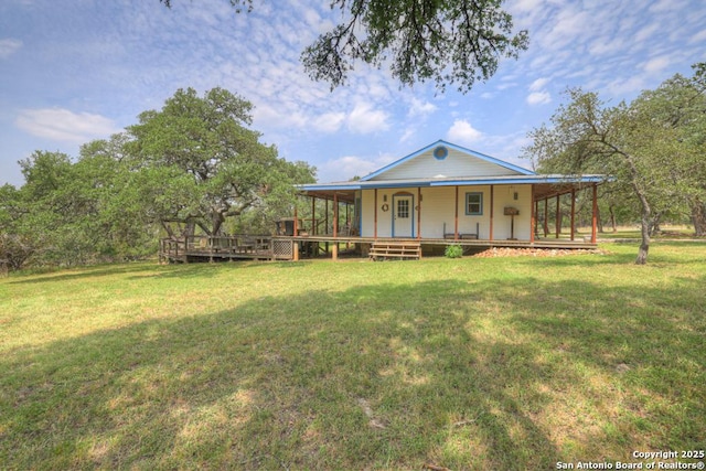163 Eden Rnch, Canyon Lake, TX 78133 - country-style home featuring a front lawn and a porch