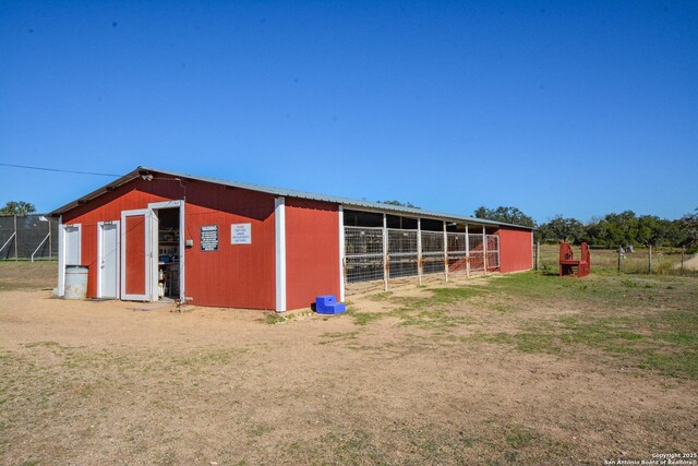 121 N Spanish Oak Trl, Kerrville, TX 78028 - view of outdoor structure with an exterior structure