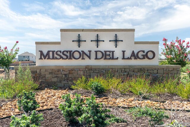 13235 Lorena Ochoa, San Antonio, TX 78221 - view of community sign