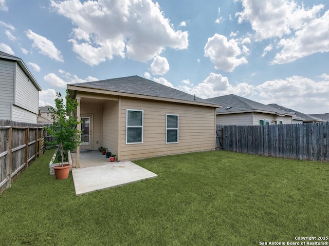 607 Pleasanton Spg, San Antonio, TX 78221 - back of house with a patio area