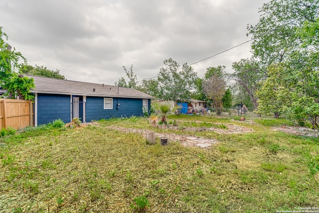 7126 Westbriar, San Antonio, TX 78227 - view of yard
