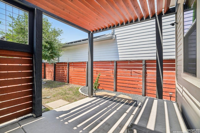 1130 N Olive St, San Antonio, TX 78202 - view of patio