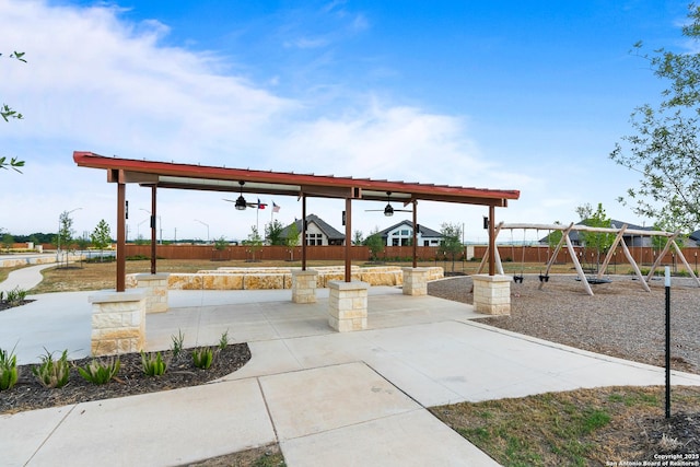 547 White Oak, Castroville, TX 78009 - view of property's community