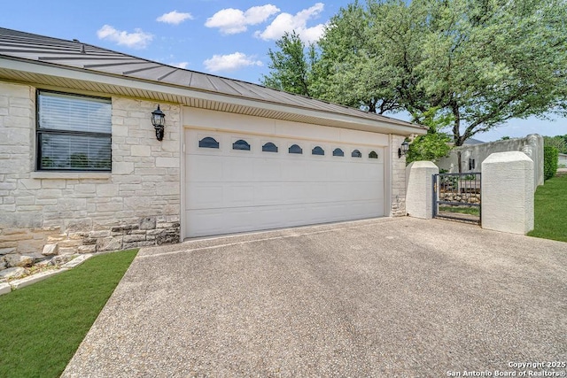 1804 Athens Ave, Kerrville, TX 78028 - garage with driveway and a gate