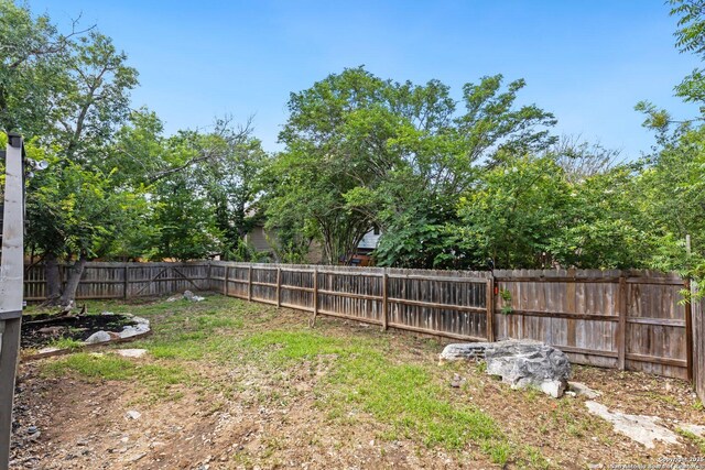 959 Lightstone Dr, San Antonio, TX 78258 - view of fenced backyard