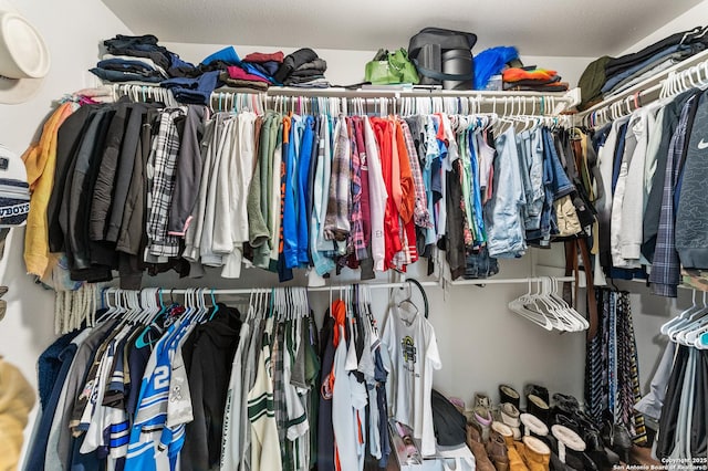 1623 Rainy Brk, Schertz, TX 78154 - view of spacious closet