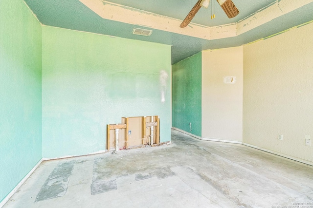 2514 Christian, San Antonio, TX 78222 - unfurnished room featuring concrete flooring and ceiling fan