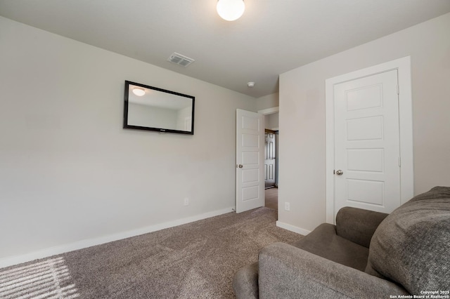 6955 Shiraz Way, Converse, TX 78109 - living room featuring carpet and baseboards