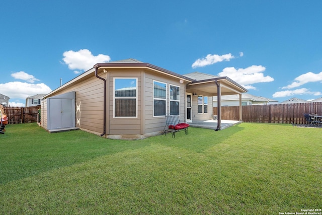 6955 Shiraz Way, Converse, TX 78109 - back of house featuring a patio area
