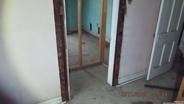 609 Ruiz St, San Antonio, TX 78207 - view of hall