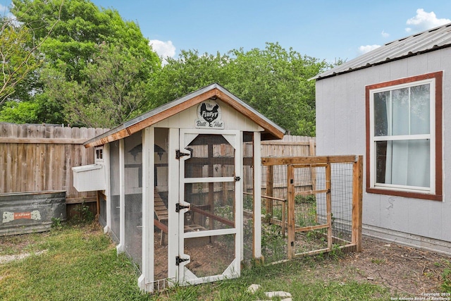 12102 Cherry Blossom, San Antonio, TX 78247 - view of poultry coop featuring a fenced backyard