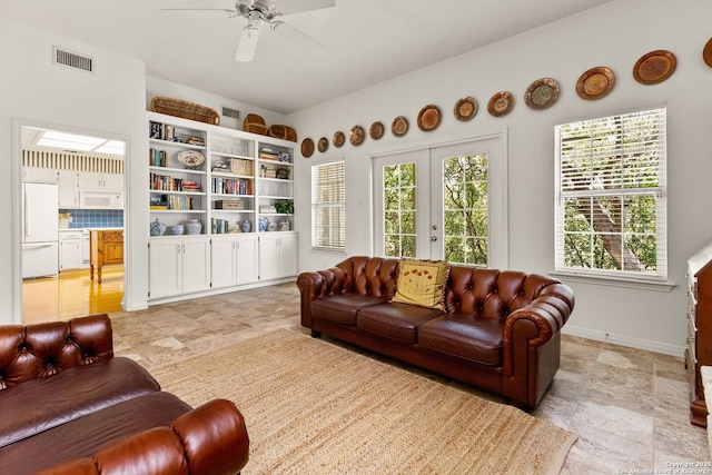 557 Timber Holw, New Braunfels, TX 78132 - living room with a ceiling fan