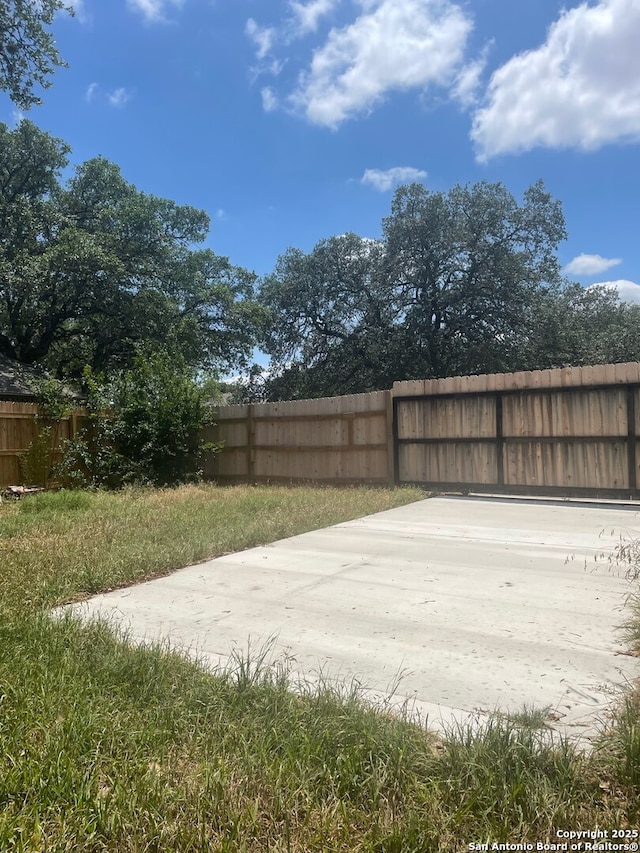 14102 Anabella, San Antonio, TX 78247 - view of yard