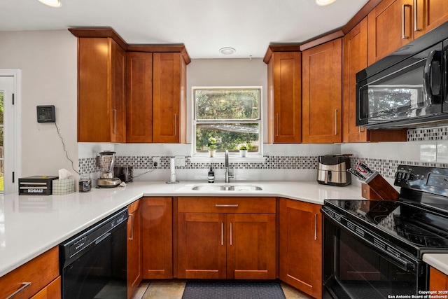 7306 Park W, San Antonio, TX 78250 - kitchen featuring black appliances, a sink, backsplash, and recessed lighting