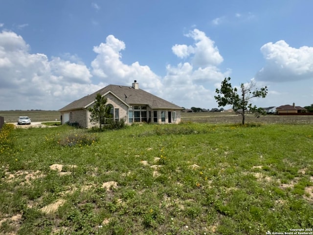 135 Muirfield Ln, Vernia, TX 78121 - view of yard