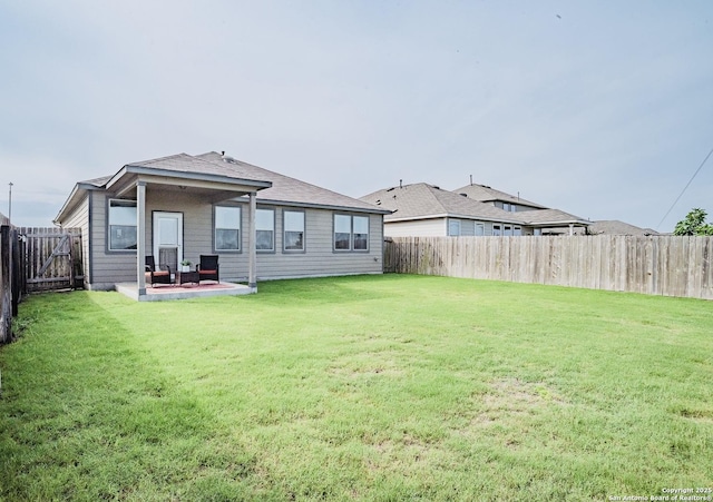 158 Landing Ln, New Braunfels, TX 78130 - rear view of property with a patio area