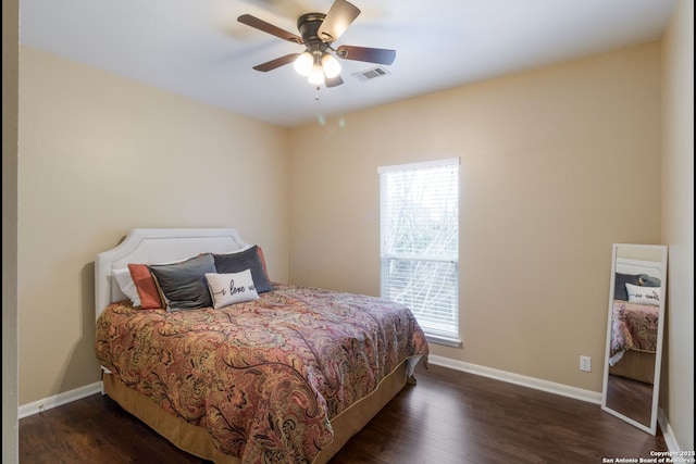 219 Roan Spg, San Antonio, TX 78258 - bedroom featuring wood finished floors, baseboards, and ceiling fan