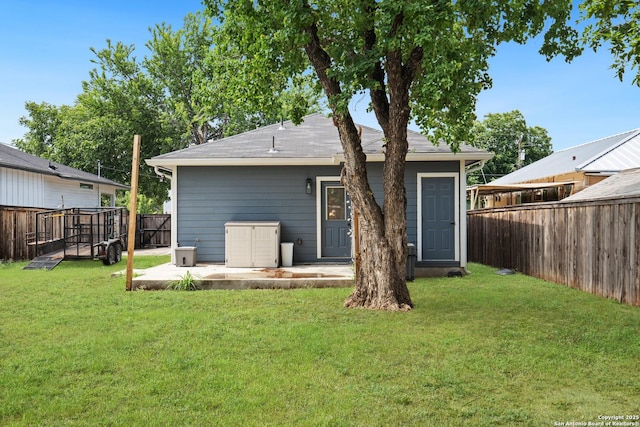 239 Porter, San Antonio, TX 78210 - rear view of property featuring a patio area