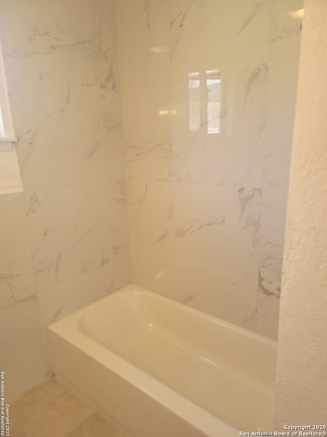 359 Revlon, San Antonio, TX 78227 - full bath with a tub and a shower