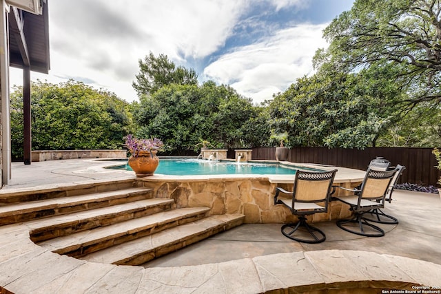 6502 Amber Oak, San Antonio, TX 78249 - view of swimming pool featuring a patio area