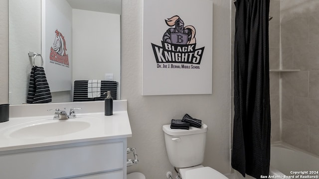 14623 Clay Ridge Run, San Antonio, TX 78253 - bathroom featuring toilet, vanity, and shower / bathtub combination with curtain