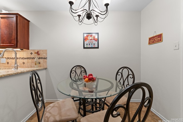 6431 Brookway, San Antonio, TX 78240 - dining area featuring a chandelier and baseboards