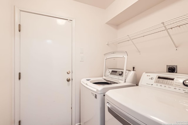 9215 Granberry, Universal City, TX 78148 - washroom with separate washer and dryer