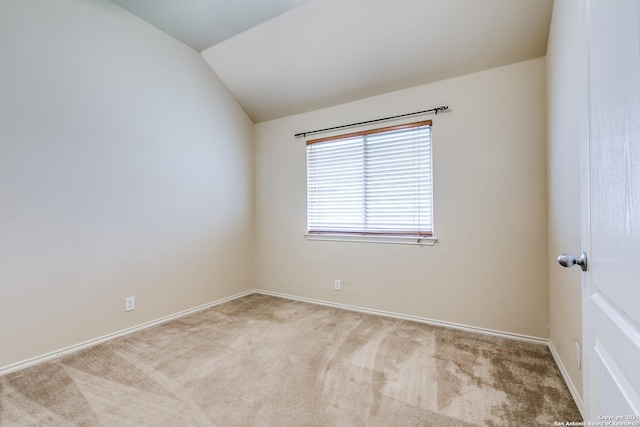 2710 Trinity Rdg, San Antonio, TX 78261 - empty room featuring lofted ceiling, carpet, and baseboards