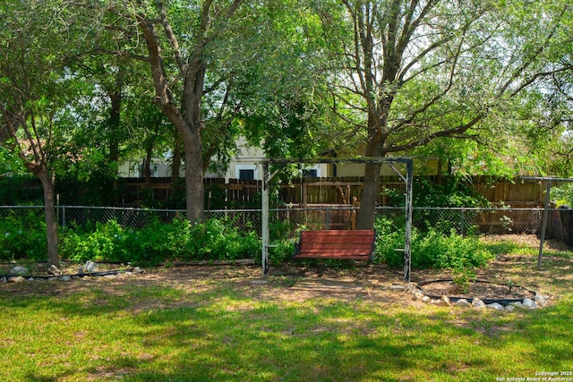 7414 Westfield Blvd, San Antonio, TX 78227 - view of yard