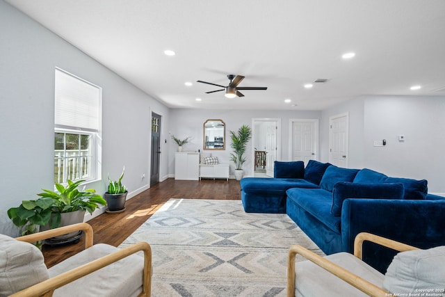 108 Bryn Mawr Dr, San Antonio, TX 78209 - living area with recessed lighting, ceiling fan, dark wood-style floors, and baseboards