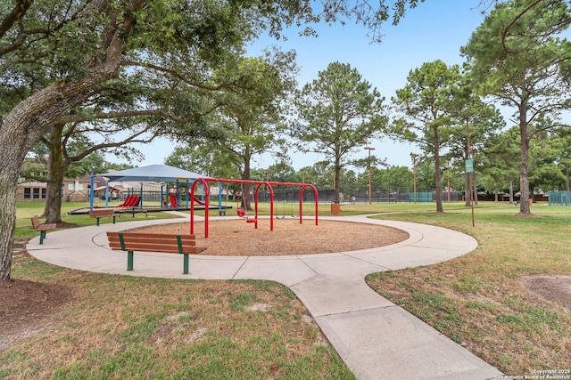 8611 Torry Vw, Houston, TX 77095 - view of property's community with a yard